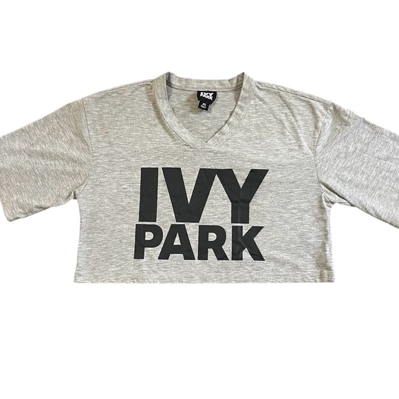 IVY PARK Crop T! - Picture 1 of 3